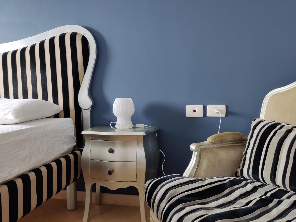 Pazari I Ri Charm Apartment *